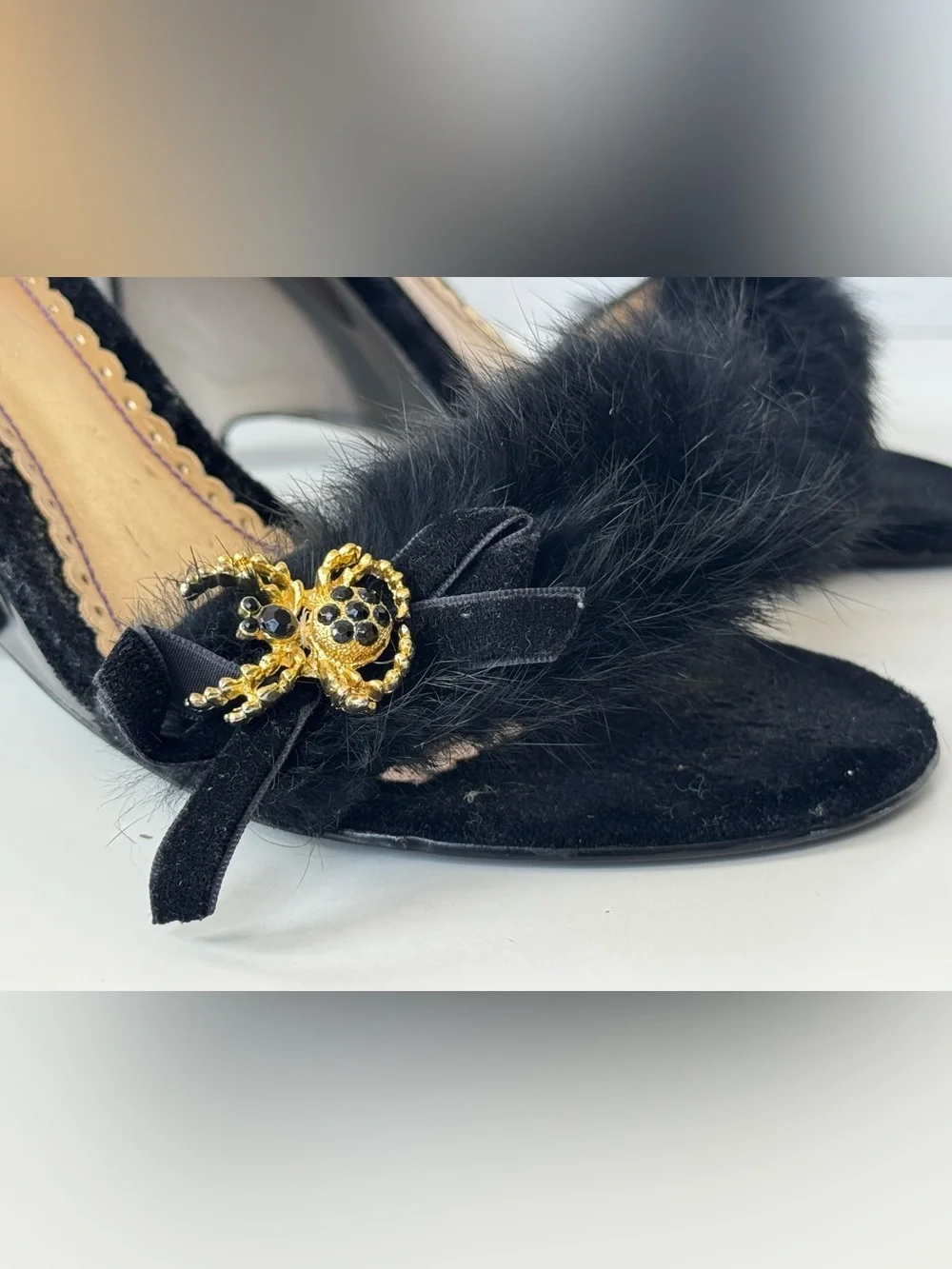 Y2K Hale Bob Black Lucite Heel Wedge Faux Fur Slip On Sandals Gold Broche 7.5